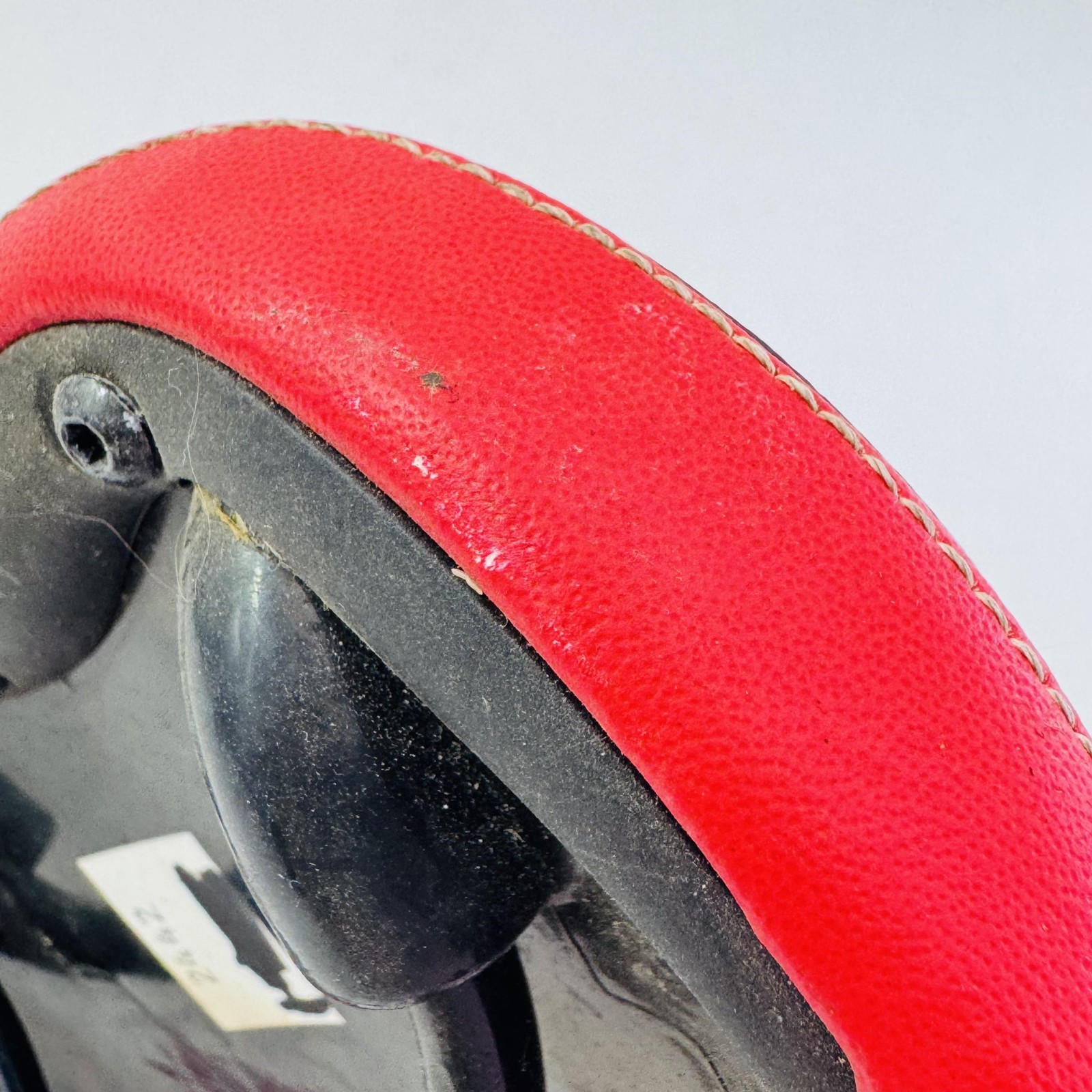Marin Bicycle Saddle Seat Velo Black Red Racing Road MTB Hybrid Bike A66