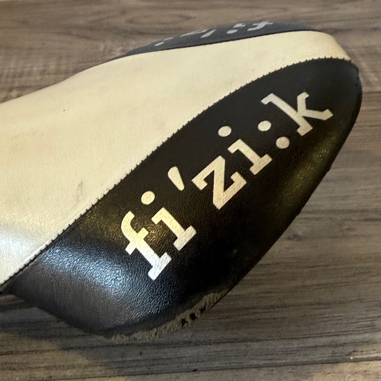 Fizik Antares Saddle K:IUM Ti Alloy Rails White with Black 139mm