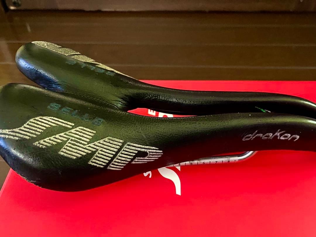 Selle SMP Drakon Saddle Leather Carbon Fiber 276mm 138mm New Comfort