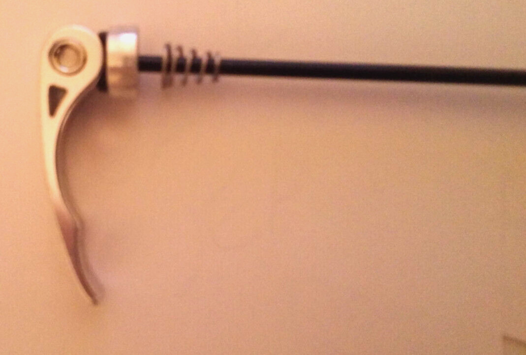 Sun Race REAR ALLOY / STEEL Quick Release axle SKEWER nos