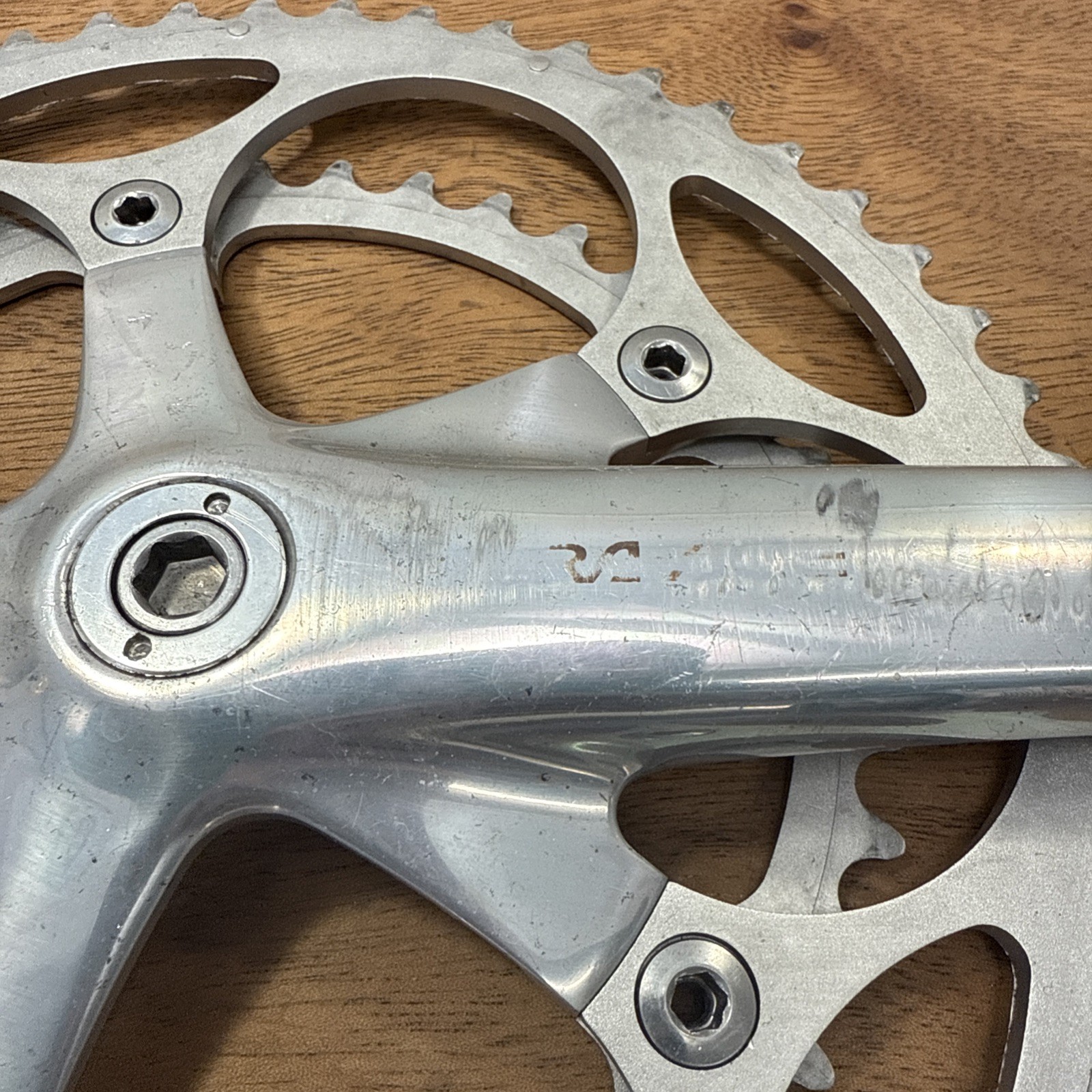 Shimano Dura Ace Crankset FC-7700 172.5mm 53/39 Double 130 BCD w/ BB-7700