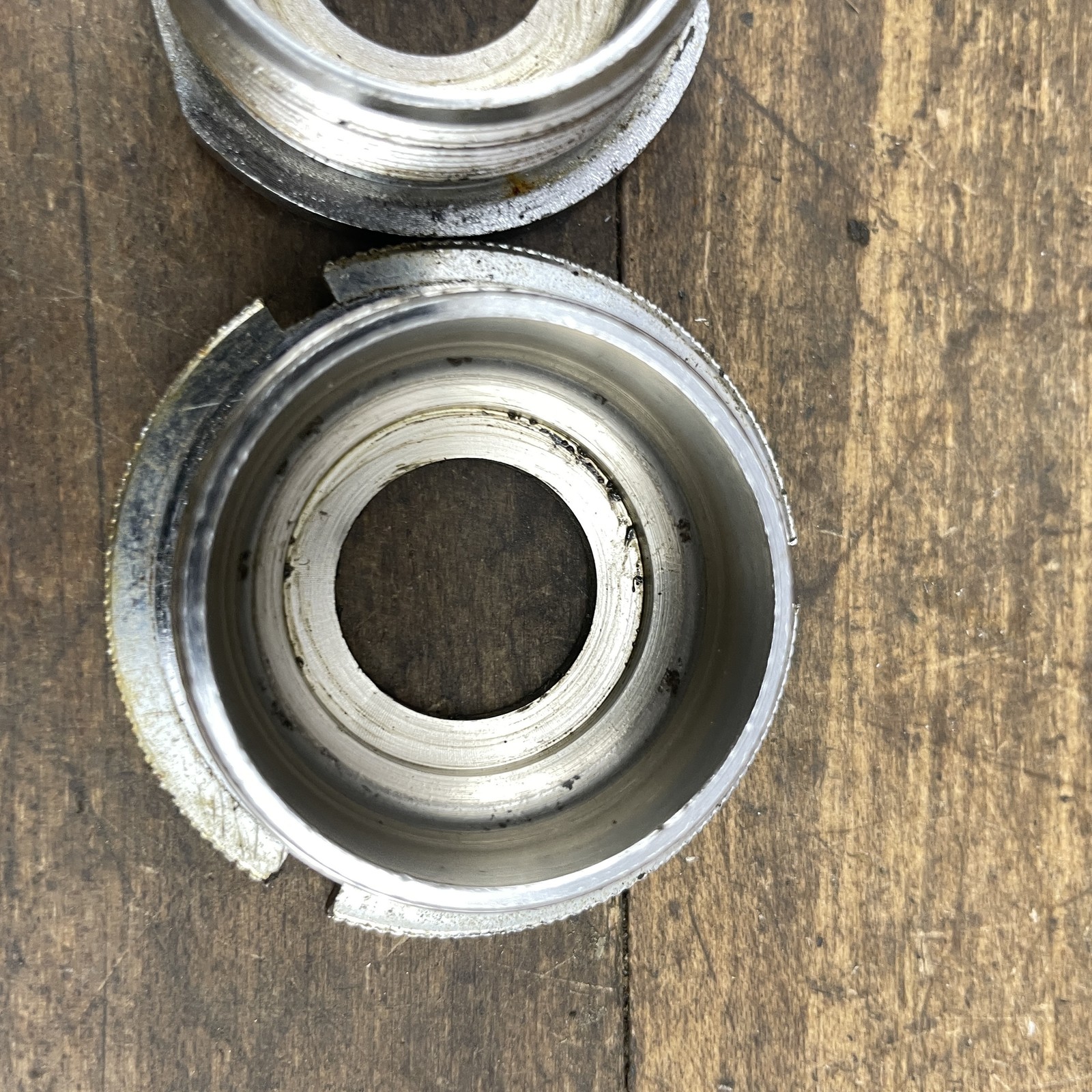 Vintage Shimano 600 AX Bottom Bracket Set 68mm 116mm JIS Square Taper One Key