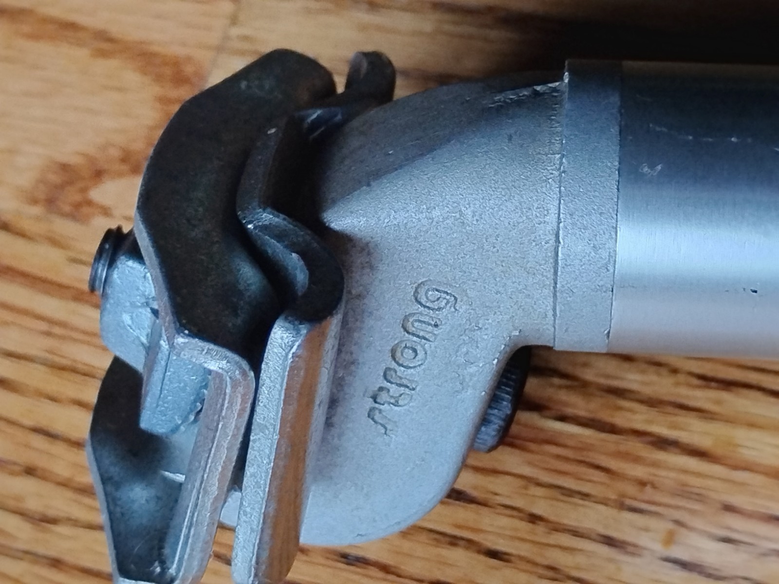 Vintage 1980’s STRONG Seatpost 26.8mm, 200mm, Made in Japan