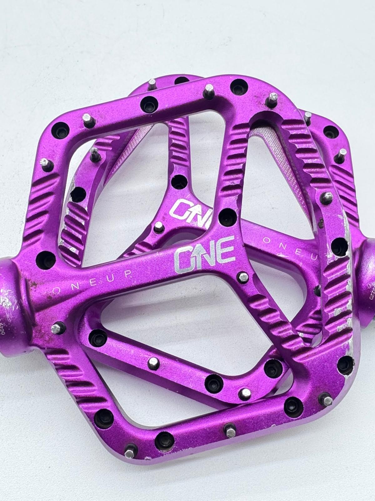 OneUp Components Aluminum Pedal – Purple MTB Large Platform