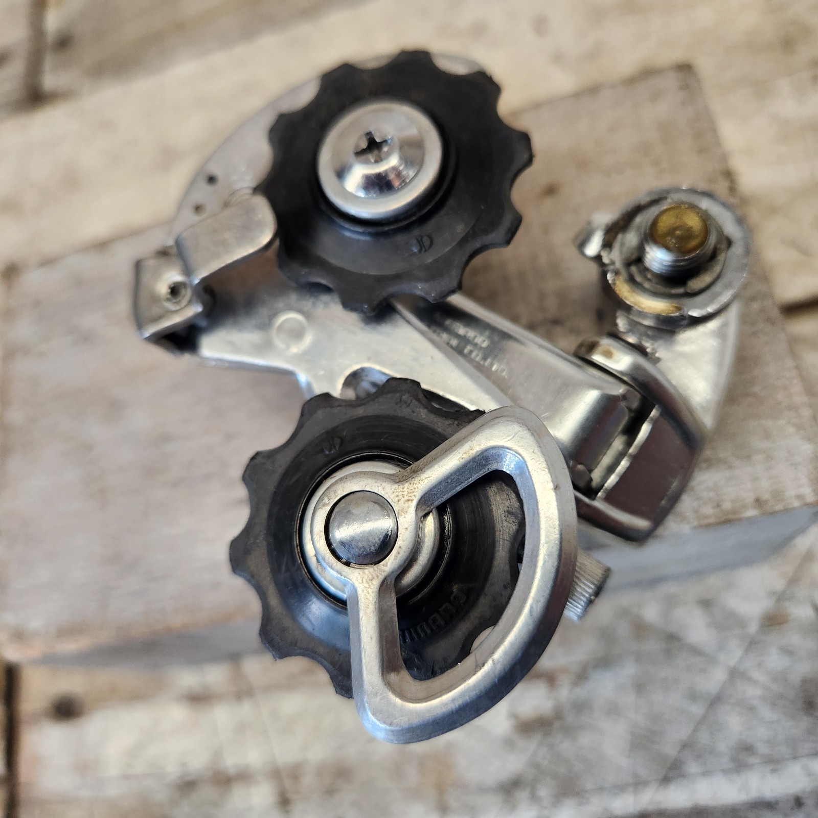 197os Shimano 600 Arabesque Rear Derailleur Short Cage Bolt-On Japan Race