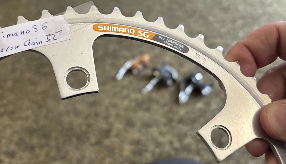 Shimano SG Narrow Chain 52T – 5 Hole Road Bike Chainring / 110 BCD