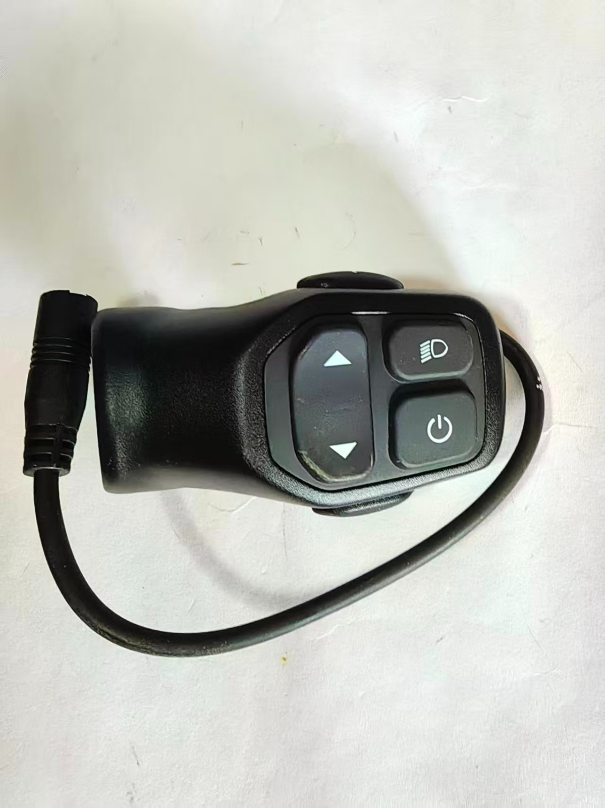 MTB E-bike Giant Liv Vall E+ Pro XTC Mid-Drive Control Switch power button