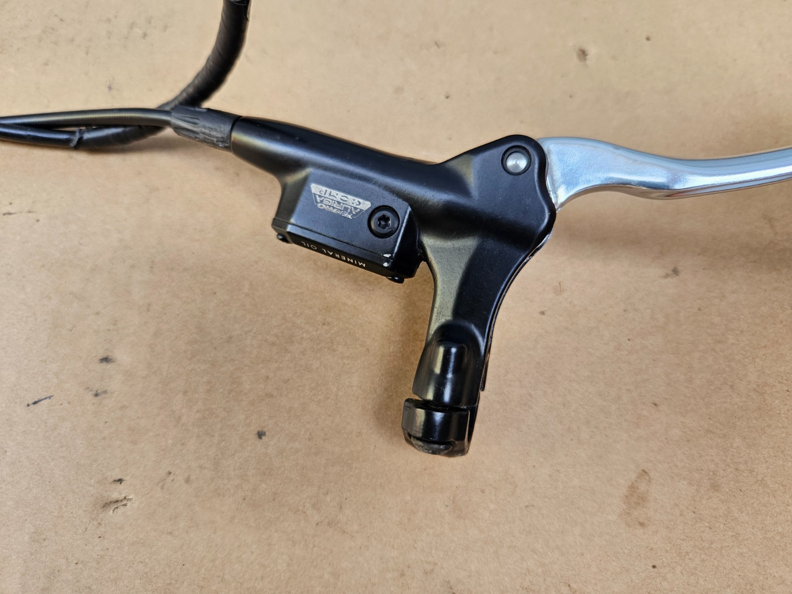 Tektro Auriga Comp Front Hydraulic Disc Brake Lever + Caliper working system