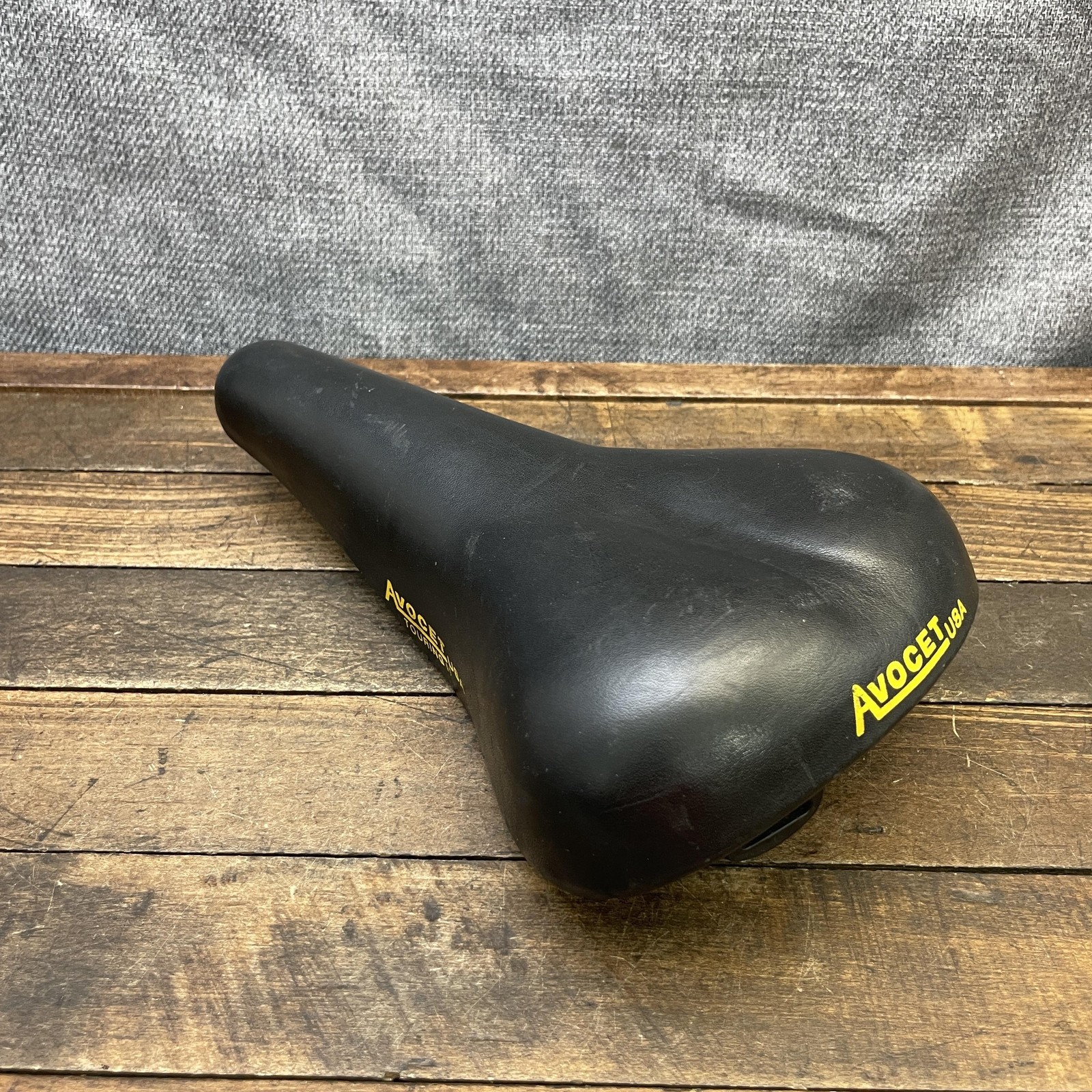Vintage Avocet Touring II Seat Saddle Black USA Road Touring Bike Comfort 589g