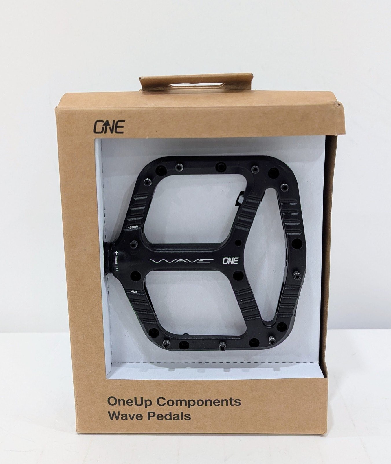 OneUp Components Wave Platform Pedals – Black #1C1010BLK