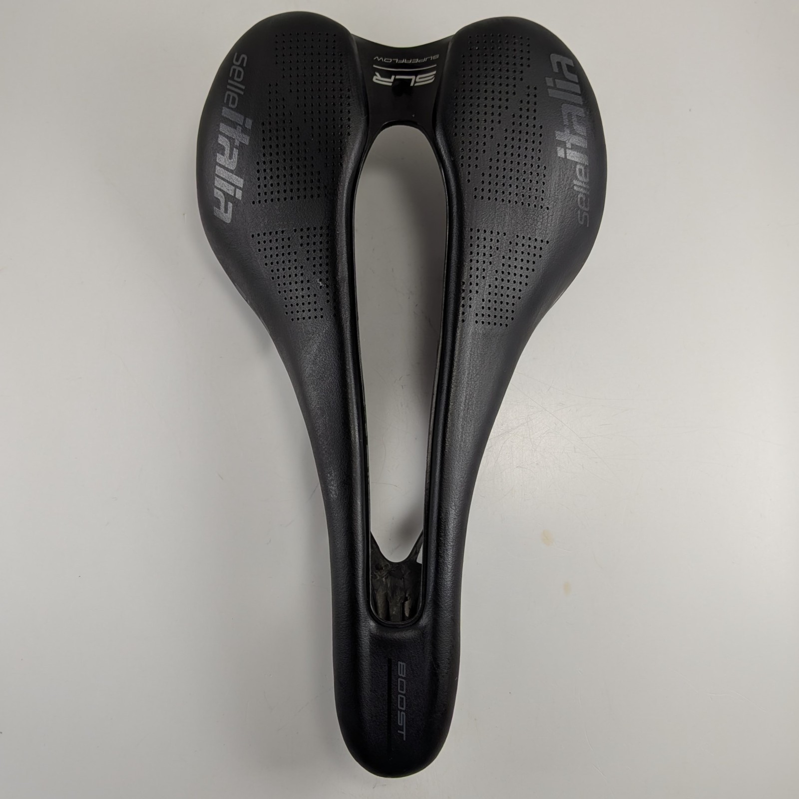 Selle Italia SLR Boost Superflow Kit Carbonio Saddle ~ L3 (145 x 248) ~ 132 gms