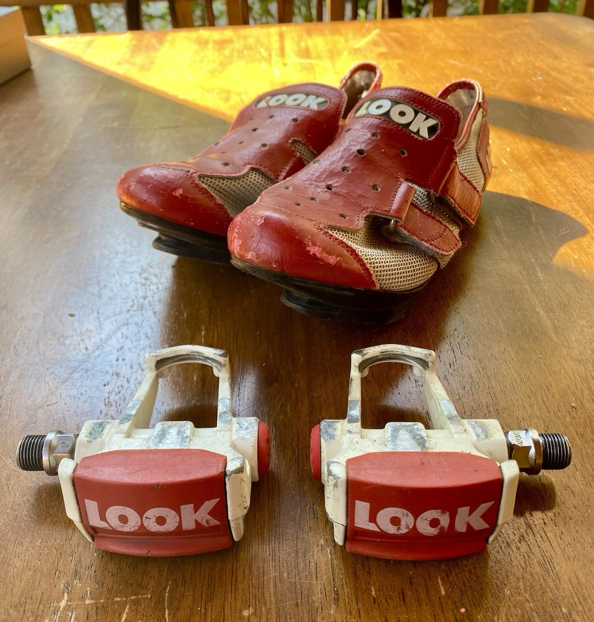 Vintage LOOK Clipless Road Bike Pedals and Cycling Shoes (women’s 8).