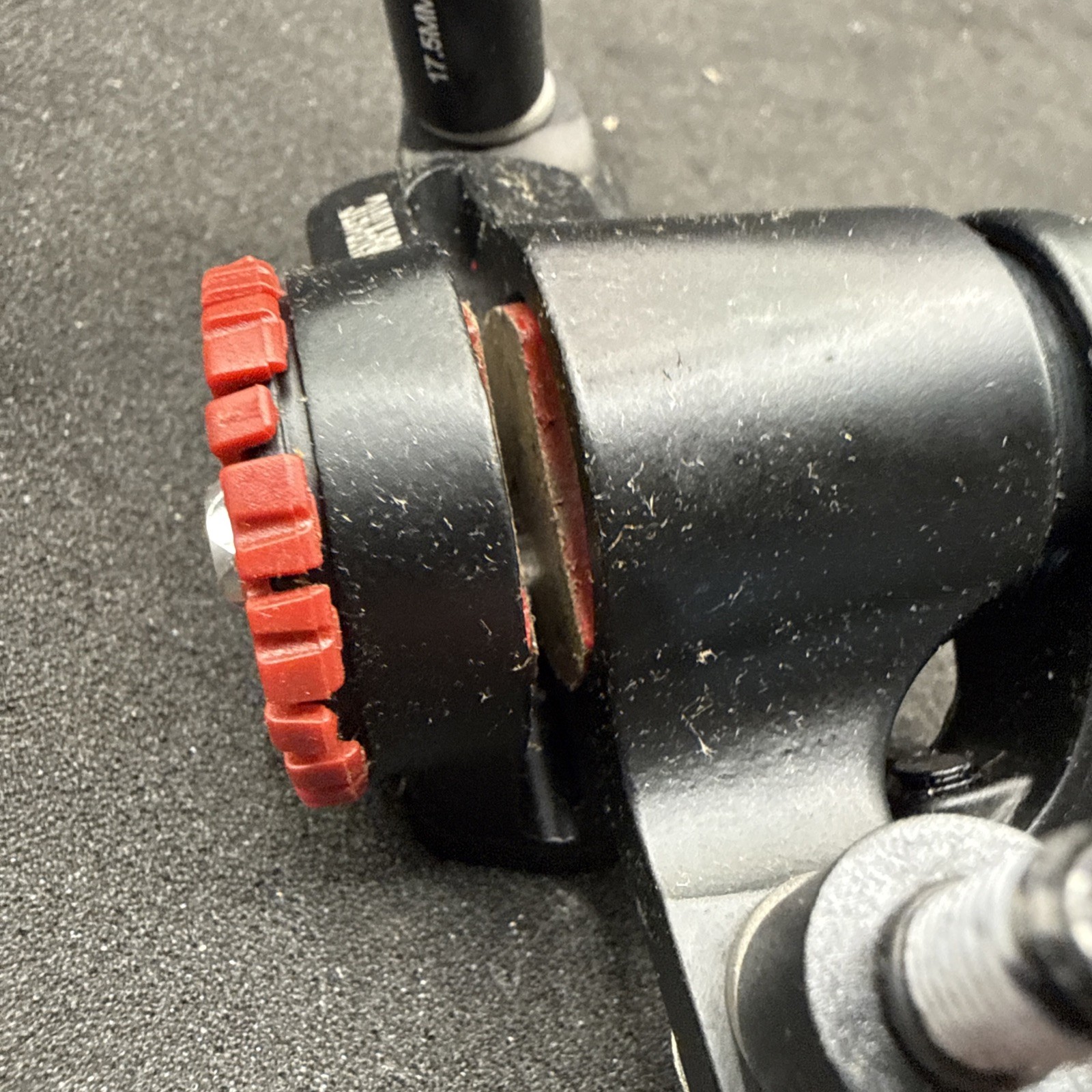 Avid Bb5 Road Disc Brake Mechanical Caliper Front Post Mount (NW)