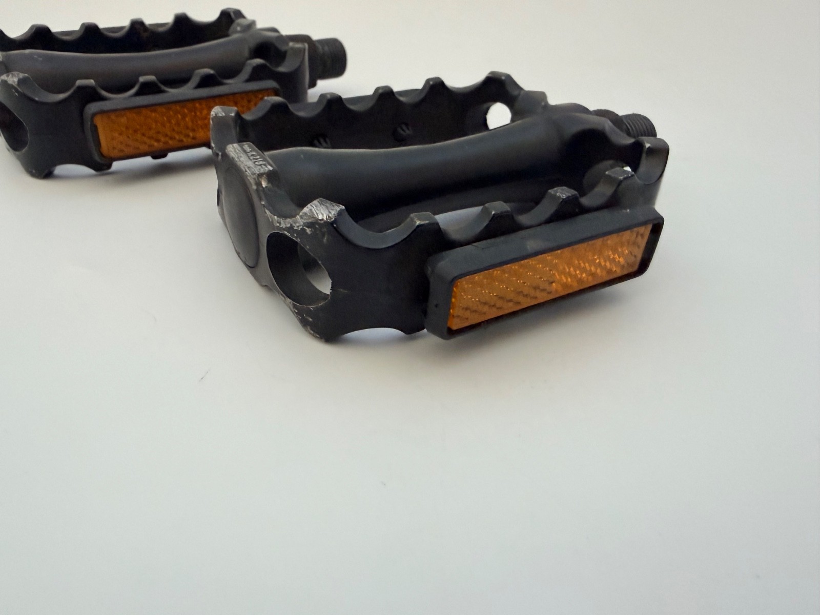 VP-468 K218 Black 9/16in Old Mid School Vintage Pedals