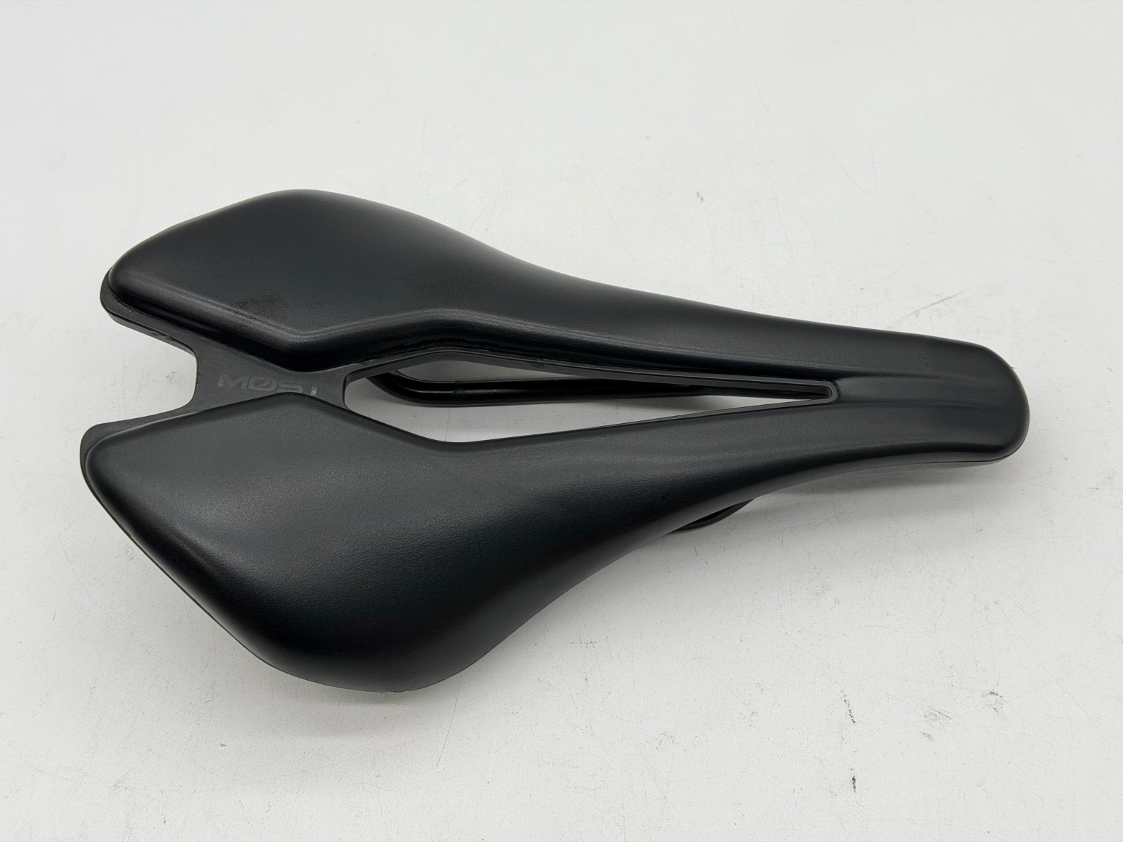 Prologo MOST LYNX Ultra Manganese Rail 245mm x 143mm Saddle MSRP $150 Pinarello