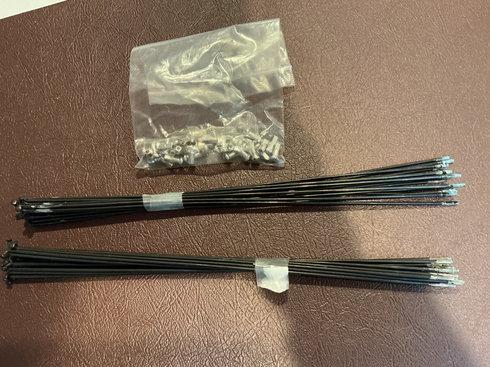 DT SWISS 33 SPOKES 260mm x2.0mm. J- BEND. WITH NIPPLES.