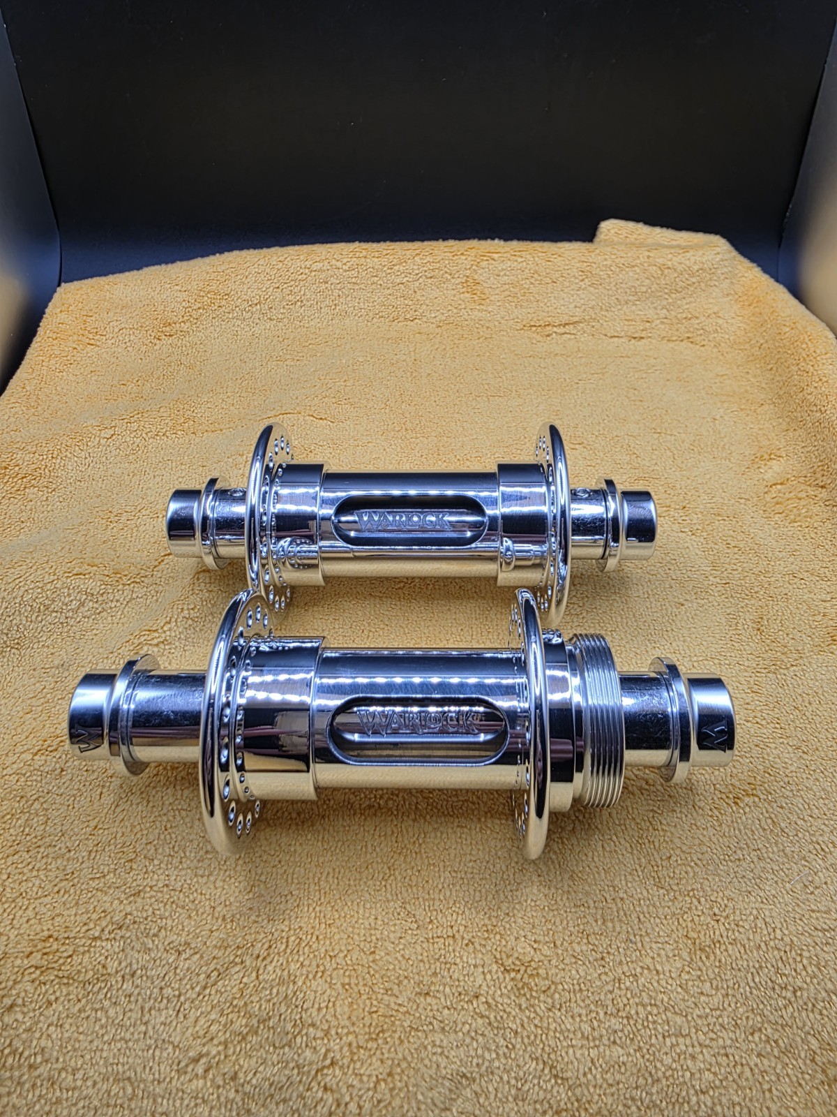 BULLSEYE 🎯/WARLOCK RARE Show Polished Slotted Hubs Only 3 Made BMX GT HARO SE