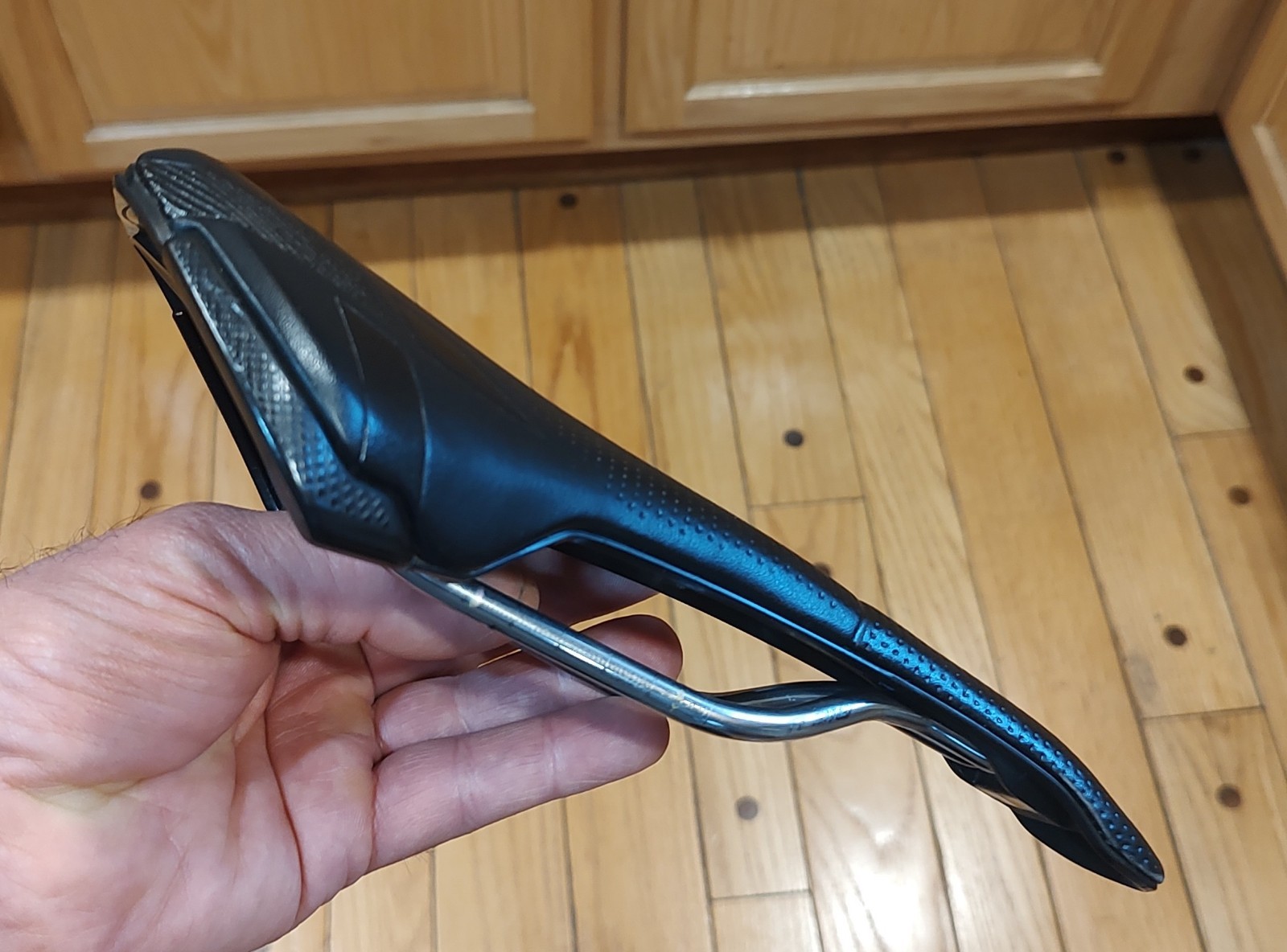 SELLE ITALIA X-LR SADDLE TITANIUM RAILS 142mm X 268mm