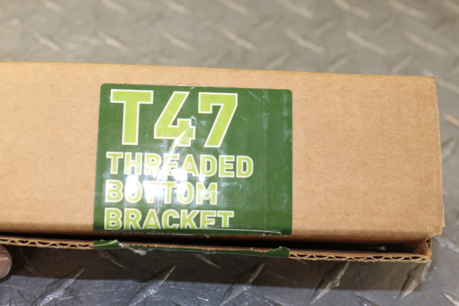 T47 Outboard ABEC-3 Threaded Cups T47 68-100mm 28.99mm T47-OUT-29MM