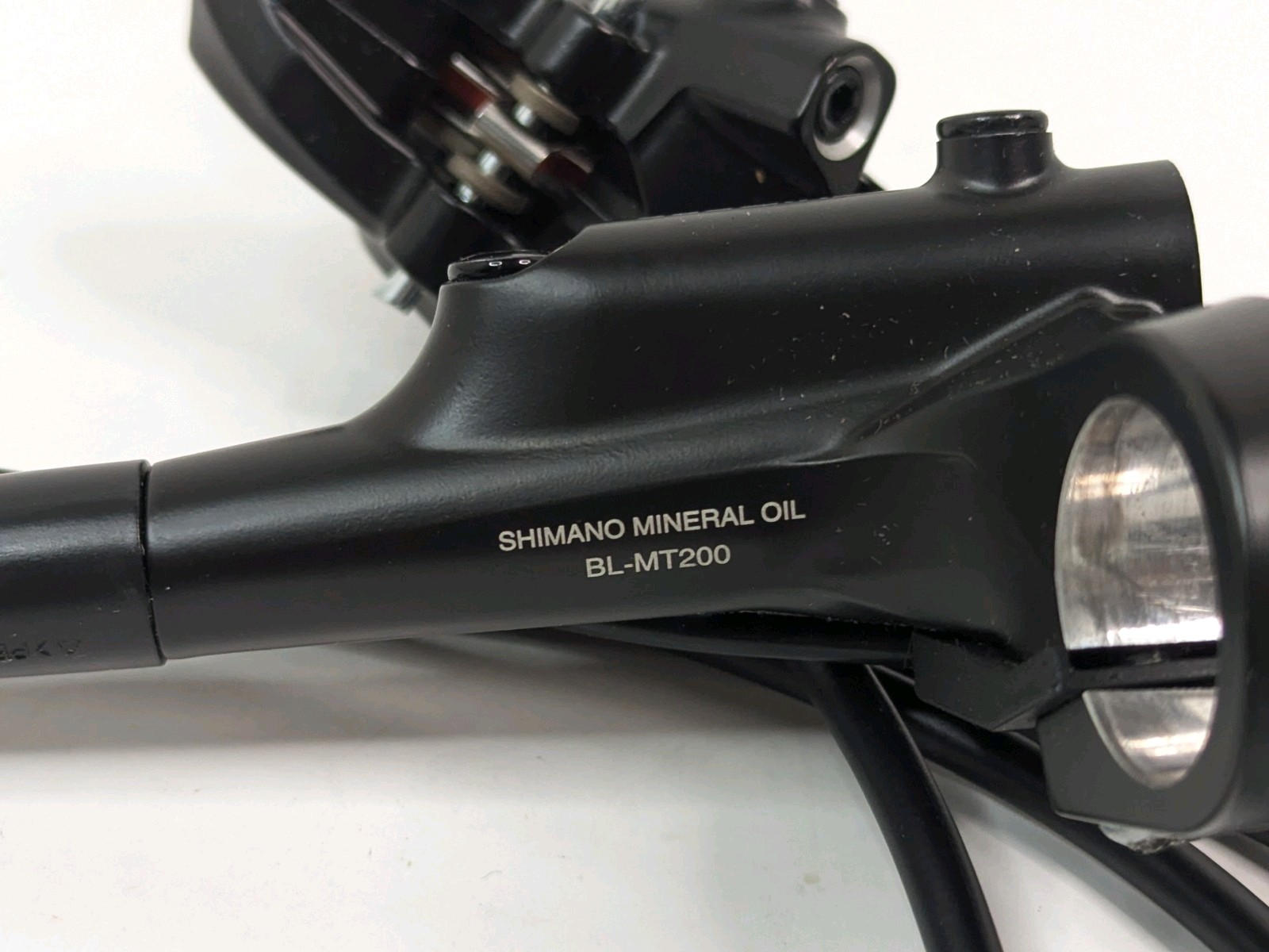 Shimano BL-MT200 Hydraulic Disc Brake Left Front 800/1550mm New