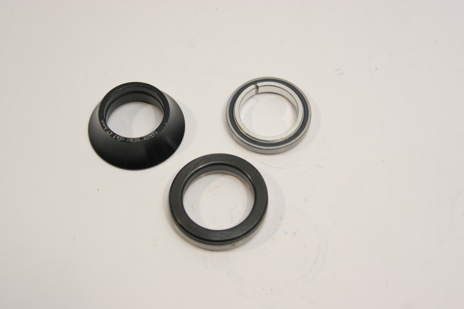 Tange IS47 Tapered 1 1/8 x 1.5 inch Drop In Threadless Headset Seale Bearing TH1