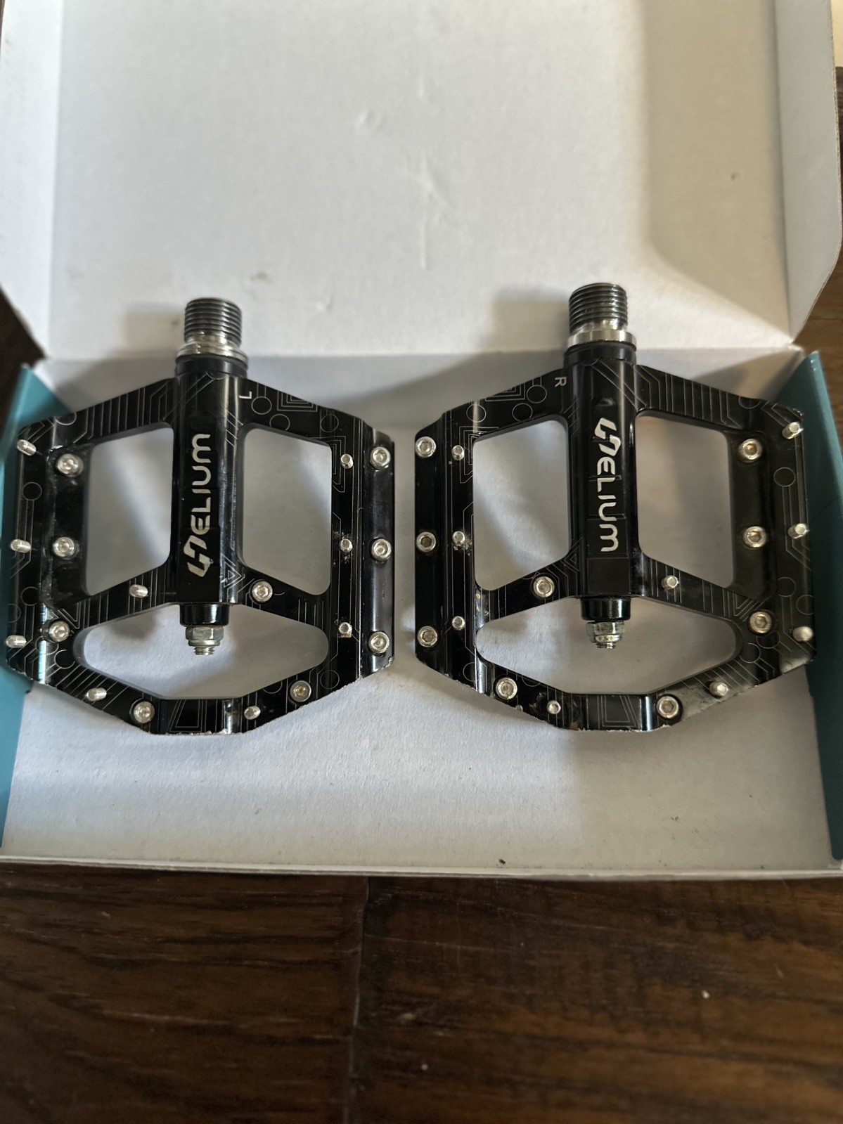 Helium Jr BMX Racing Pedals — Black, 9-Pin Titanium Spindle