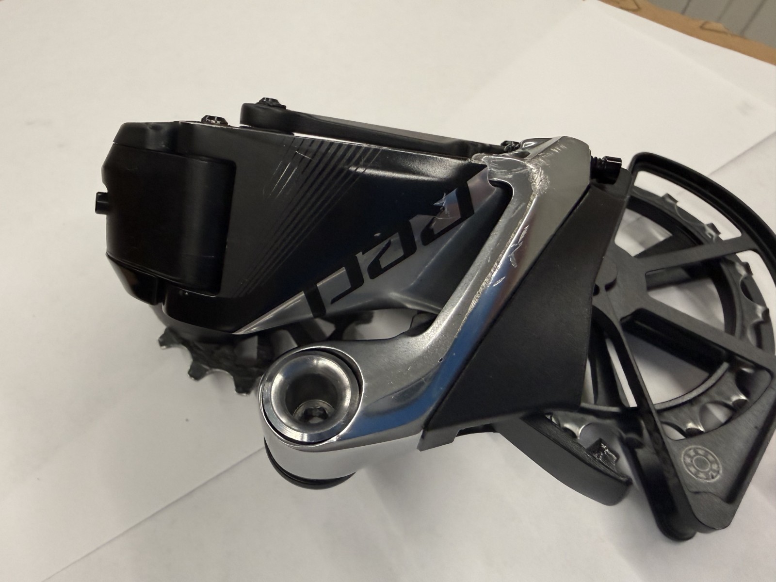 SRAM Red AXS eTap D1 Electronic 12-Spd Rear Derailleur & Black Kogel Kolossos