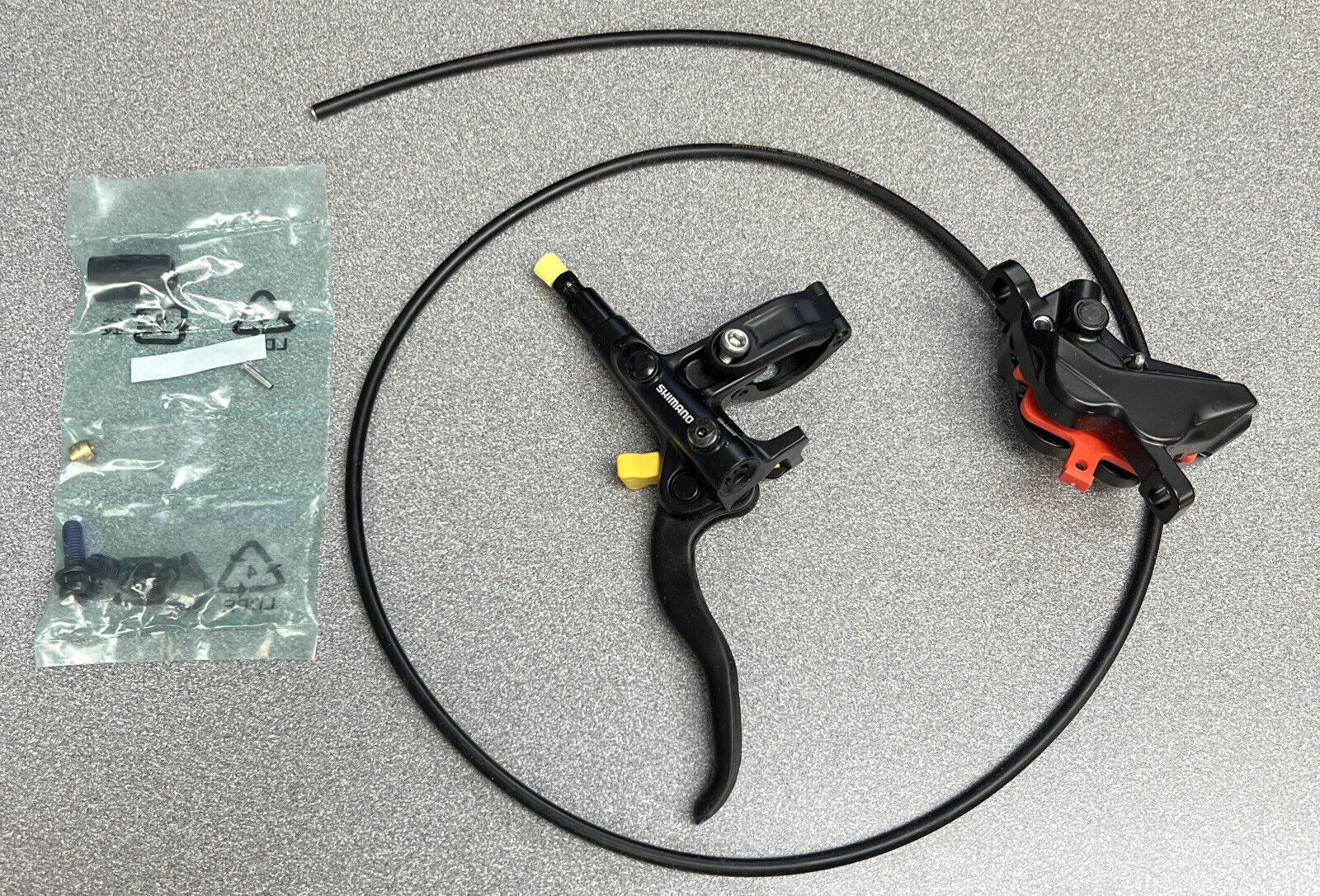 SHIMANO M4200 DISC BRAKES AND LEVER 1000mm HOSE BLACK
