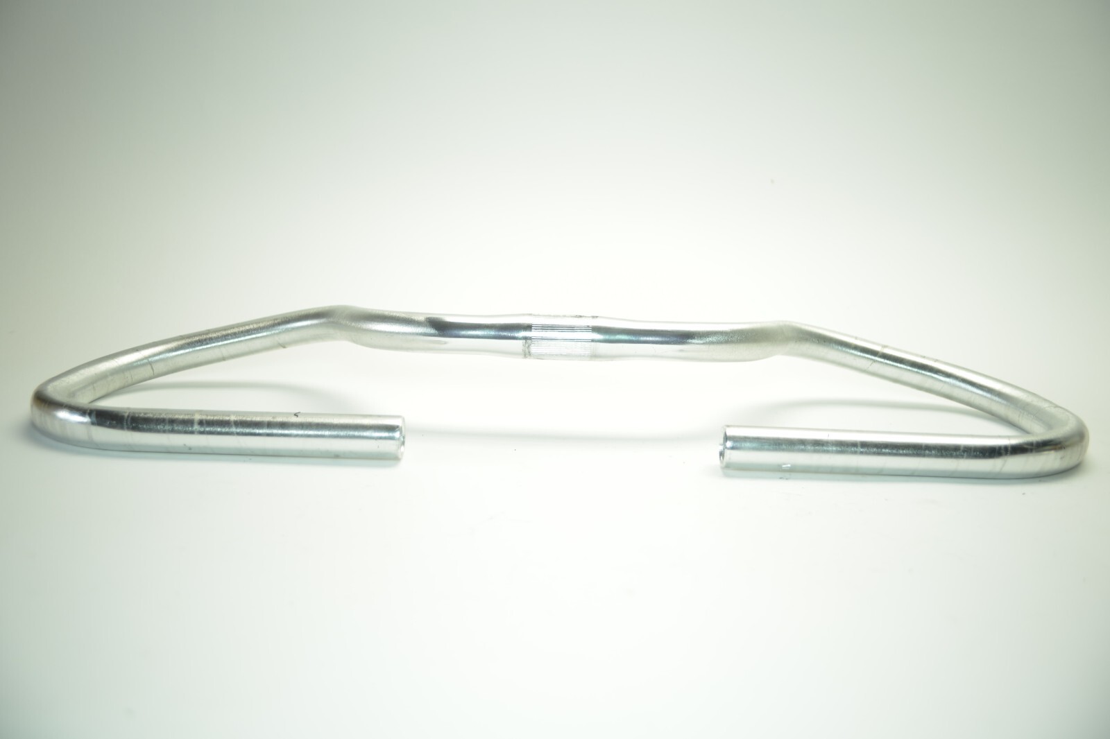 CRISSCROSS DROP-IN HYBRID TREKKING BAR HANDLEBAR 570 MM ALLOY 25.4 MM CLAMP