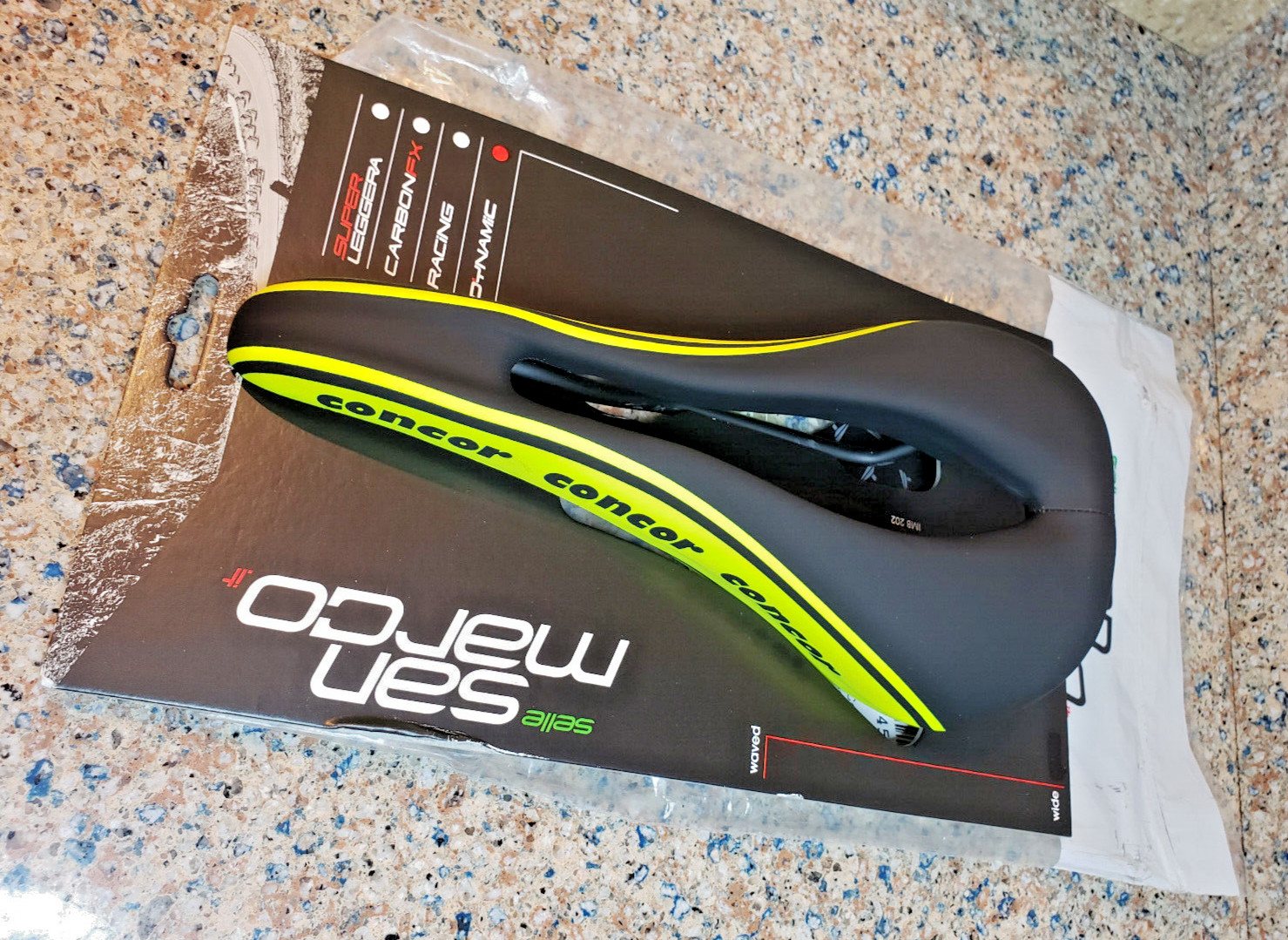 NEW Selle San Marco Concor 225g Supercomfrt Dynamic Saddle Wide YELLOY 270MW001Y