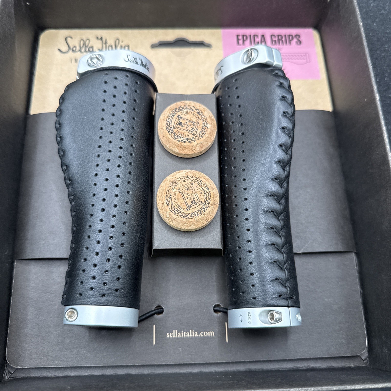 Selle Italia Epics Ergonomic Grip Leather Black (9419-43)