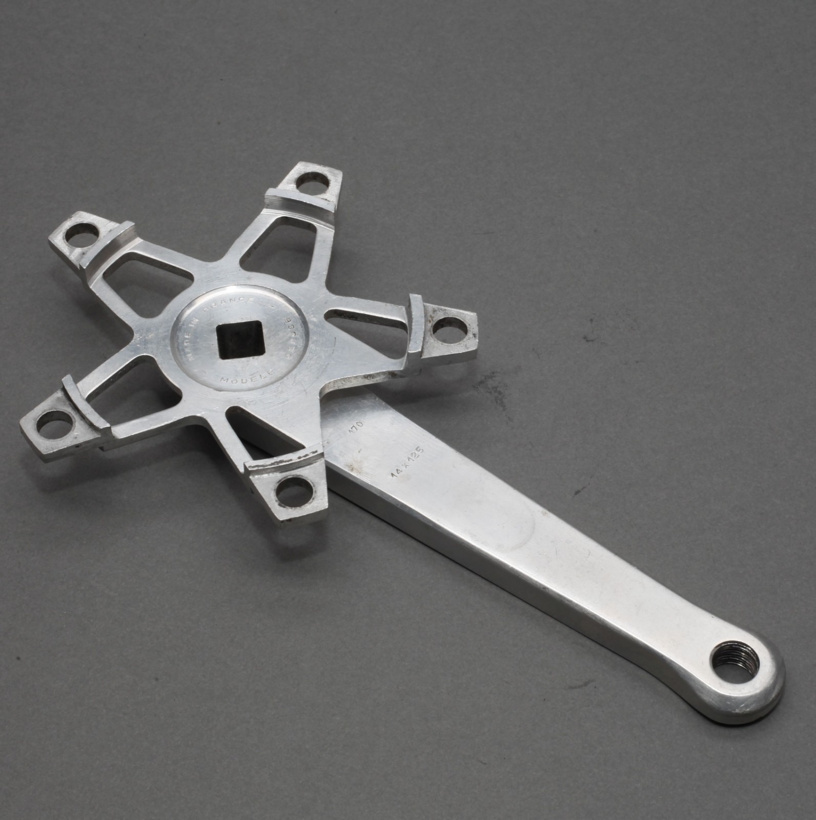 Stronglight 93 Right Crank 170mm M14x1.25 (French) 122BCD