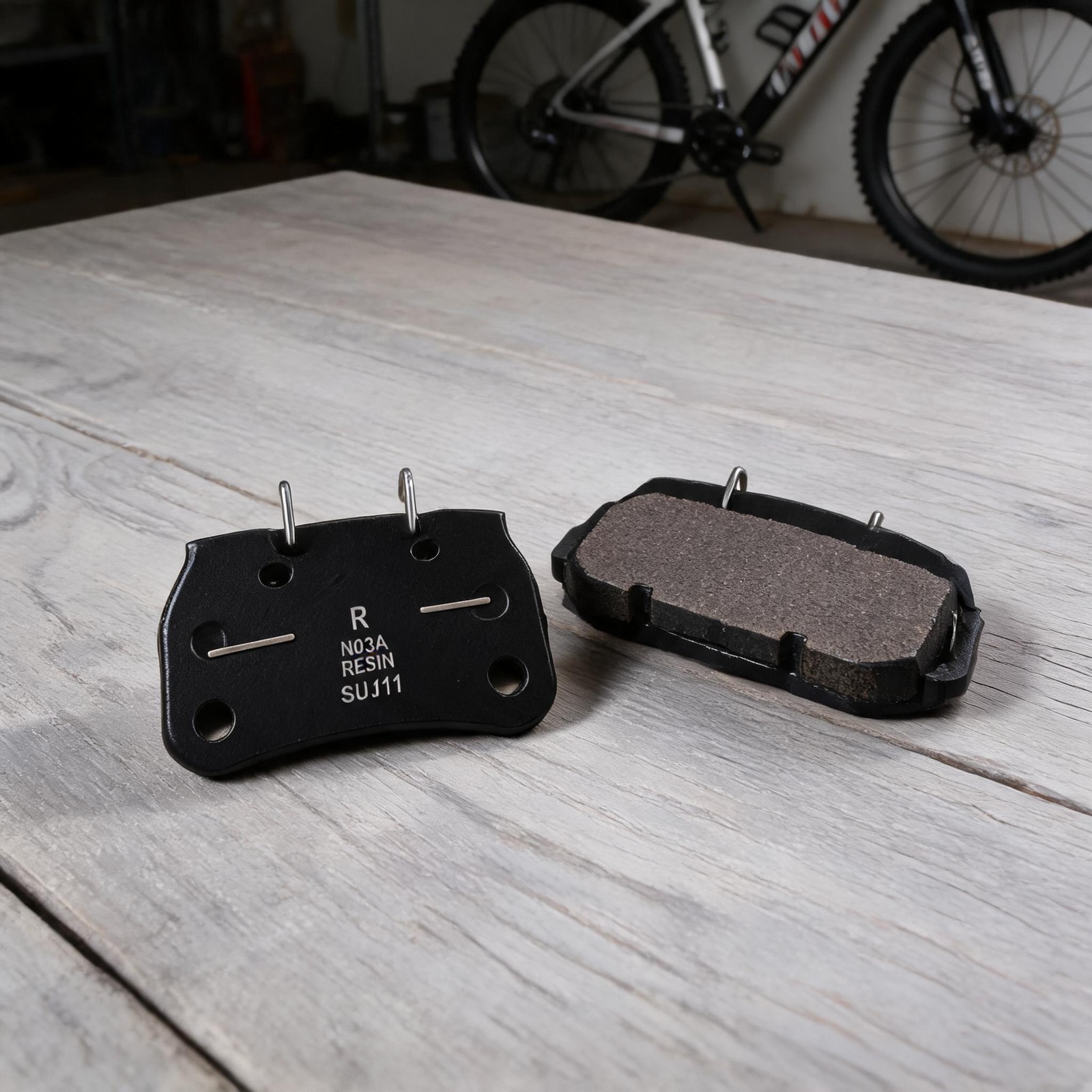 Disc Brake Pad Bike Accessories 1 Pair 4-piston Friction Aluminum Resin Silent