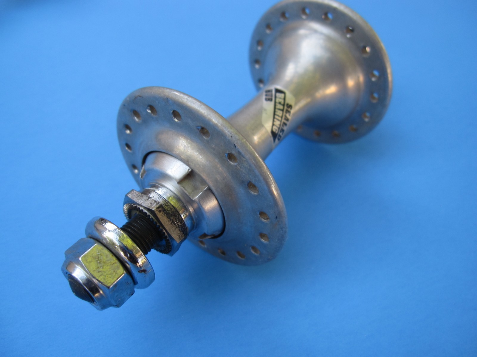 vintage Suntour Sealed Bearing hubs, 36-hole, nutted, 100/130mm spacing, 1980s