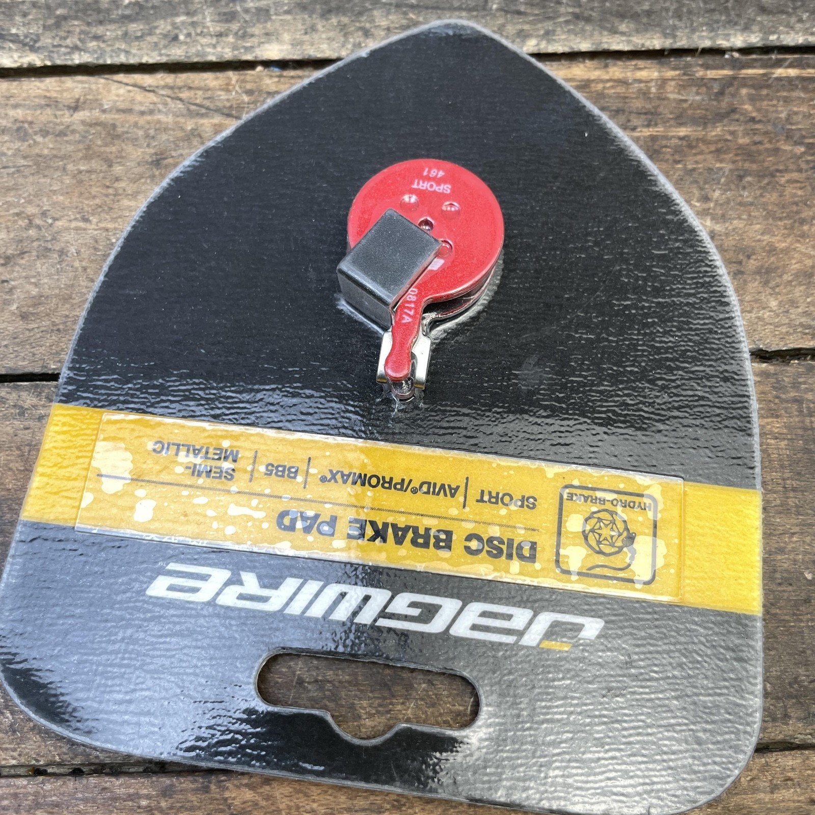Jagwire Mountain Sport Disc Brake Pads Semi-Metallic Avid BB5 Red MTB DCA065