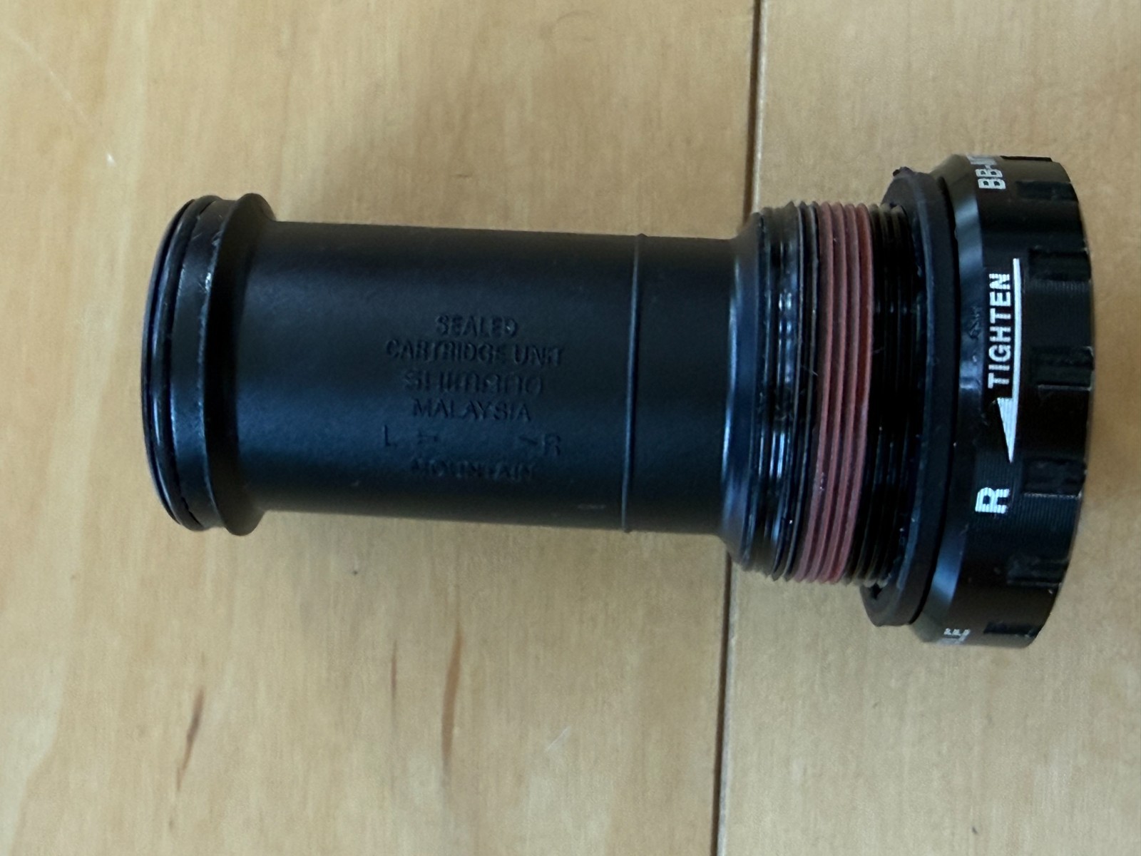 Shimano BB-MT501 Threaded Bottom Bracket 68/73 mm Shell Width
