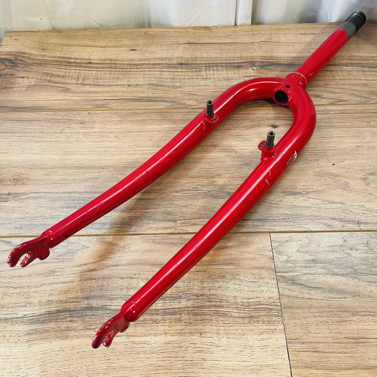 Trek Full Chromoly Steel MTB Fork 1-Inch Threaded 26 188 Steerer 395 AtoC Red 