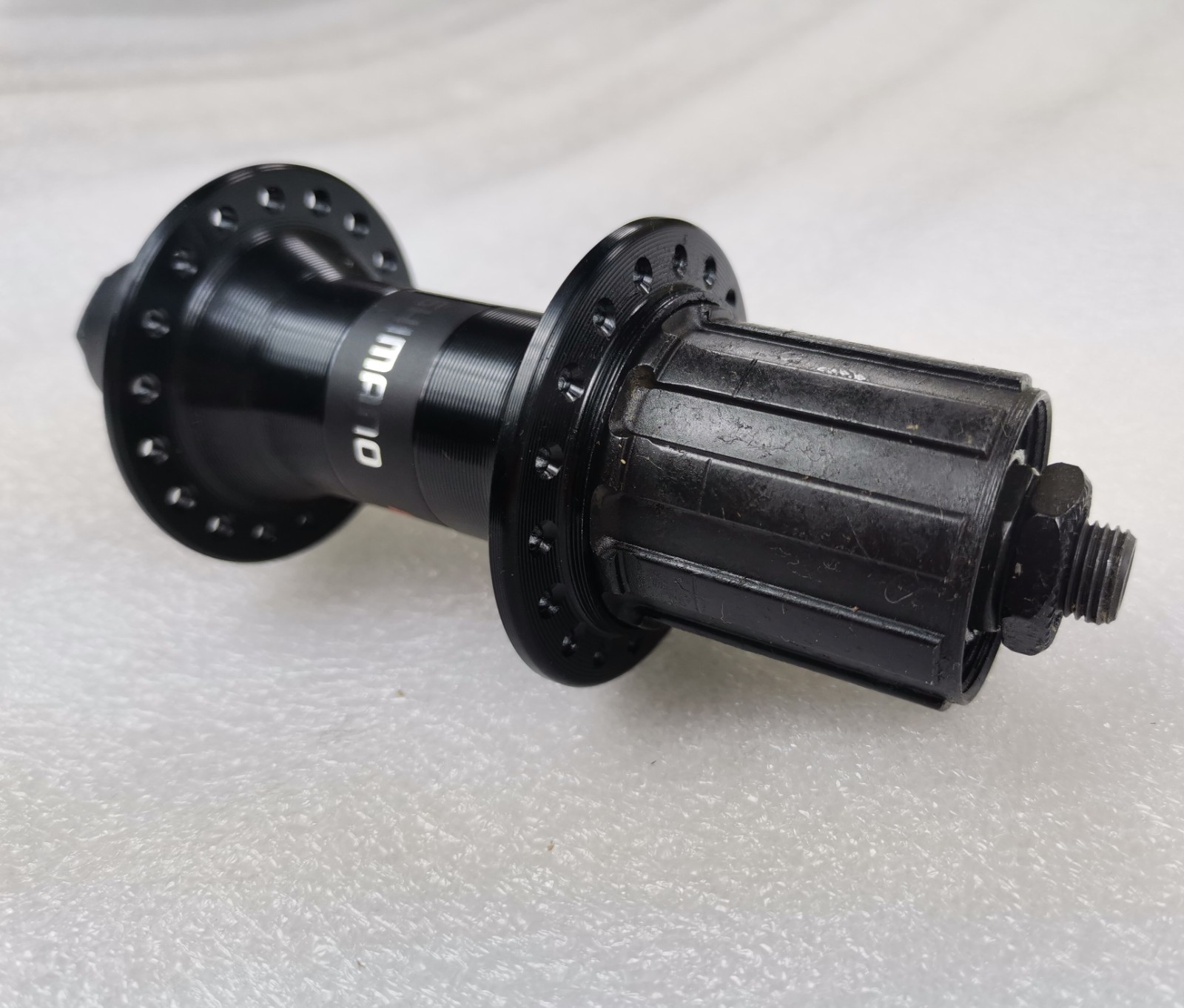 SHIMANO FH-RM60 RIM BRAKE REAR HUB TOURING GRAVEL 36 HOLE 135MM QR 8-9-10 SPEED