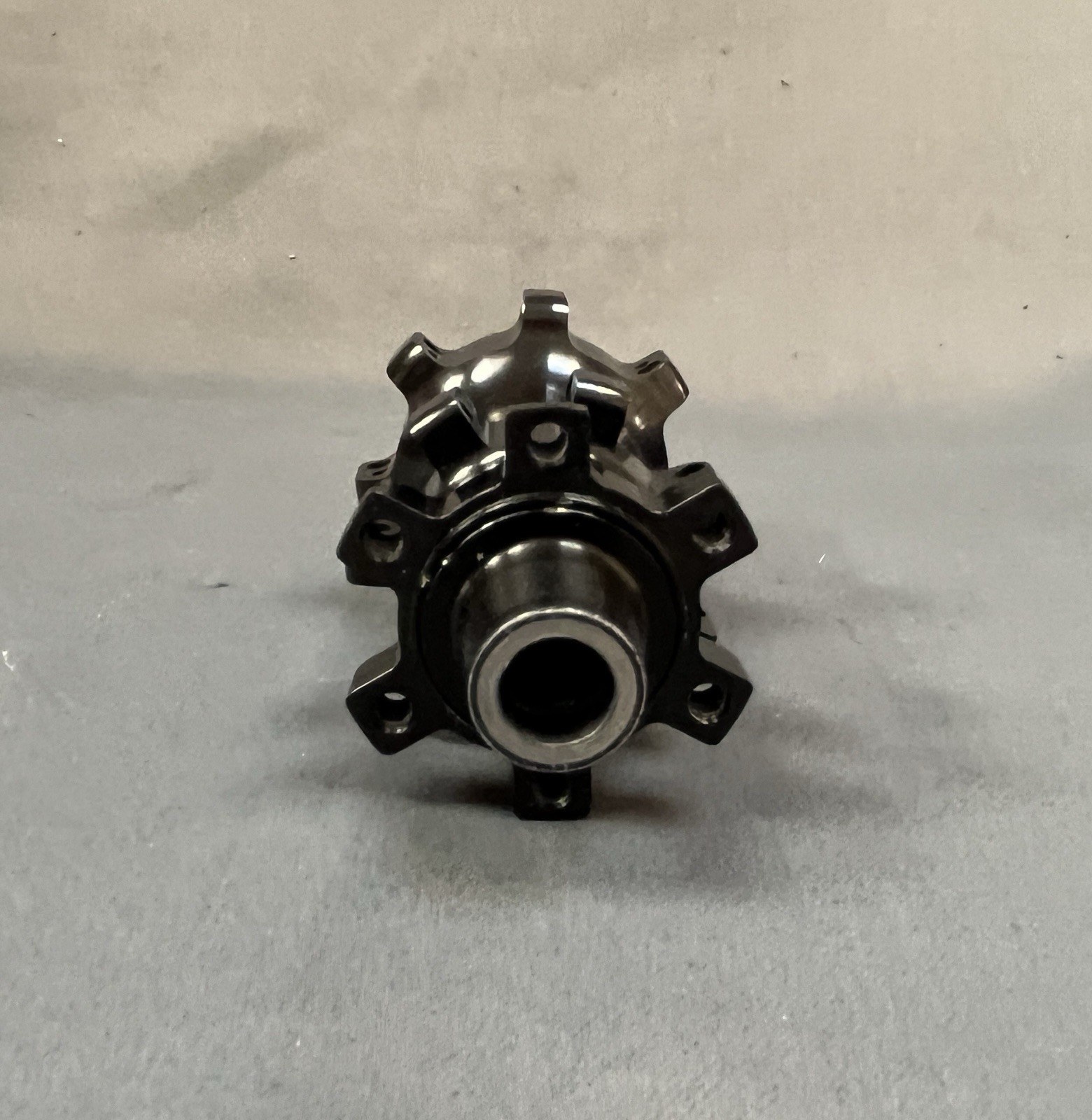 SunRingle SRX Rear Hub MTB 142 x 12mm TA 6-Bolt Disc 28H Straight Pull HG 8-11s