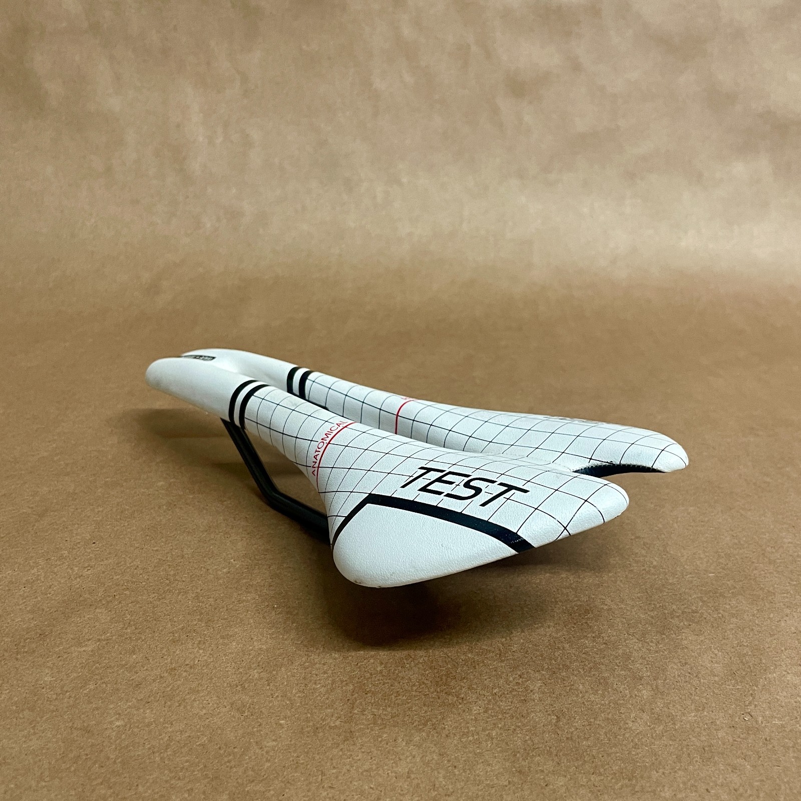 Selle San Marco Aspide Test Saddle DiMA: Wide + Waved XSiLiTE 140mm x 275m White