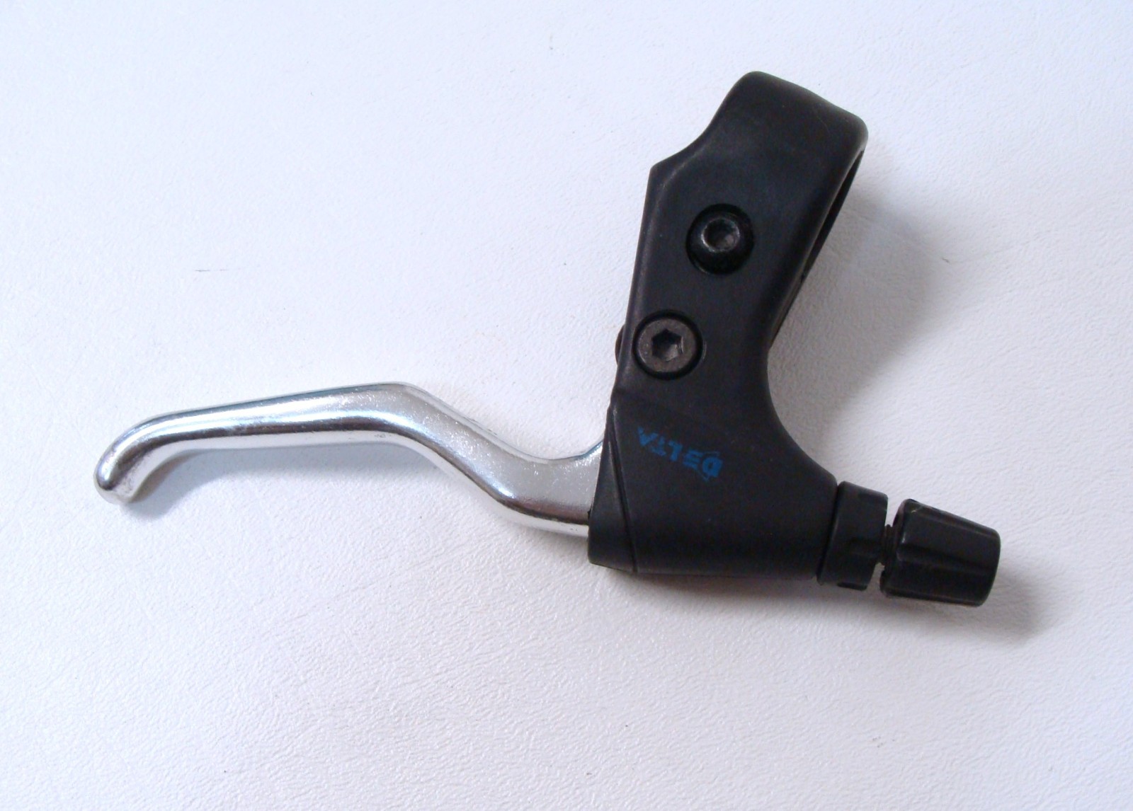 ~ Vintage NOS 90’s Delta 2-Finger MTB Flat Bar Cantilever Brake Lever Set ~