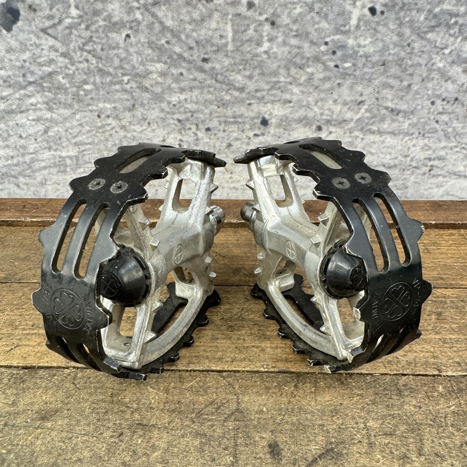 Vintage VP-747 BMX Bear Trap Bike Pedals 1/2 In VP Black OPC 1PC Old School