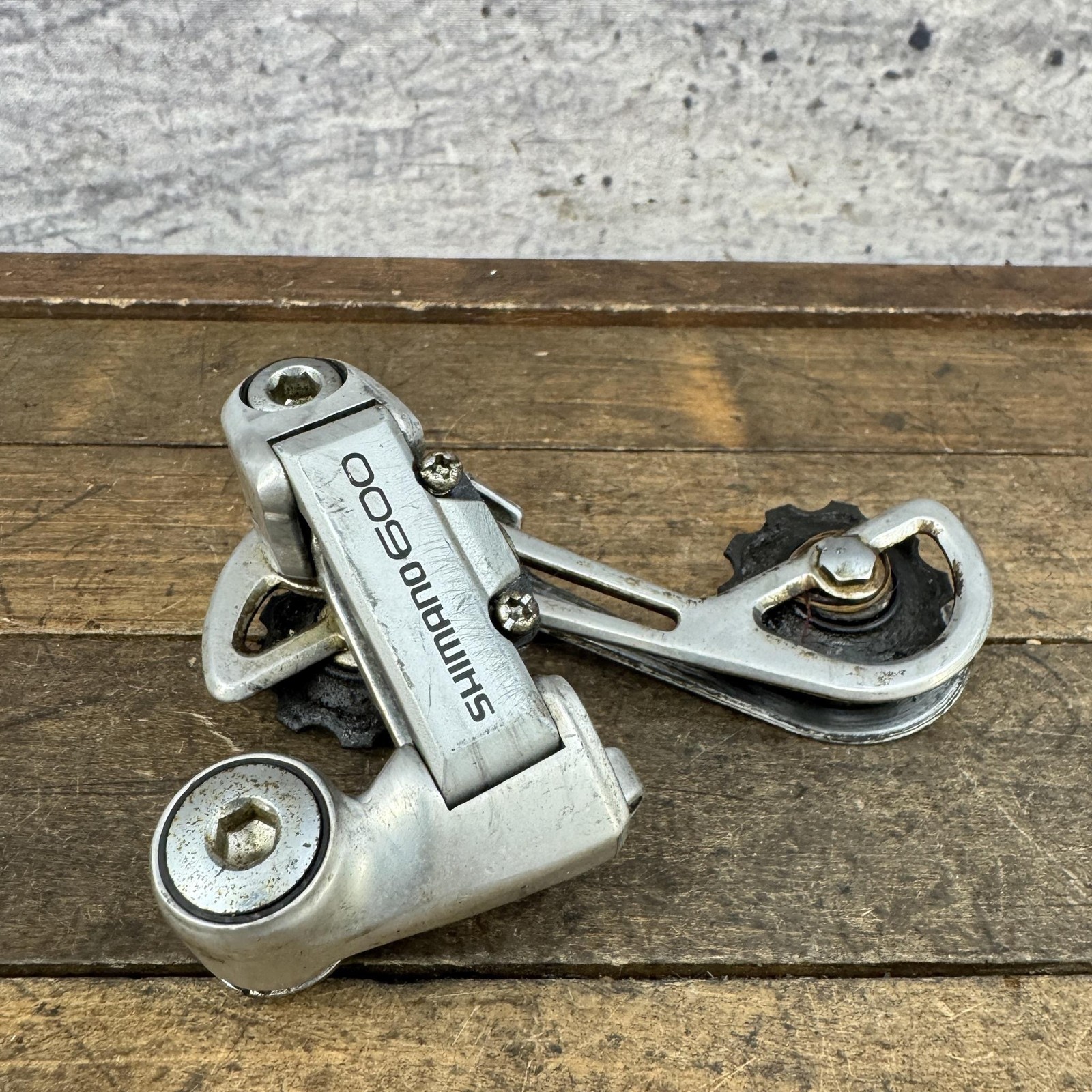 Vintage Shimano 600 Rear Derailleur RD-6207 LONG Cage Silver Road Japan 225g