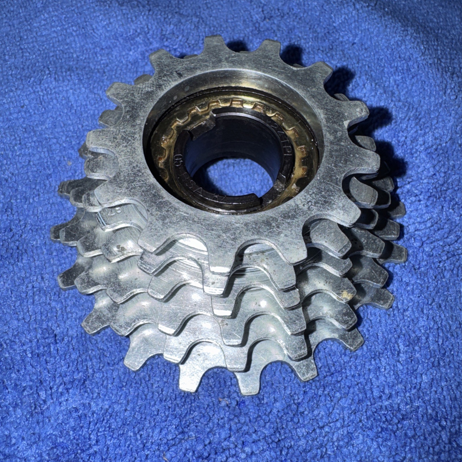 VINTAGE MAILLARD 700 SUPER COURSE FREEWHEEL 13-21 1.37 X 24 TPI USED EXCL FRANCE