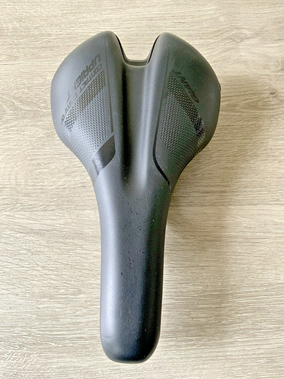 GIANT CONTACT COMFORT SADDLE 360 GRAMS CHROMOLY RAILS 162 MM X 275 MM