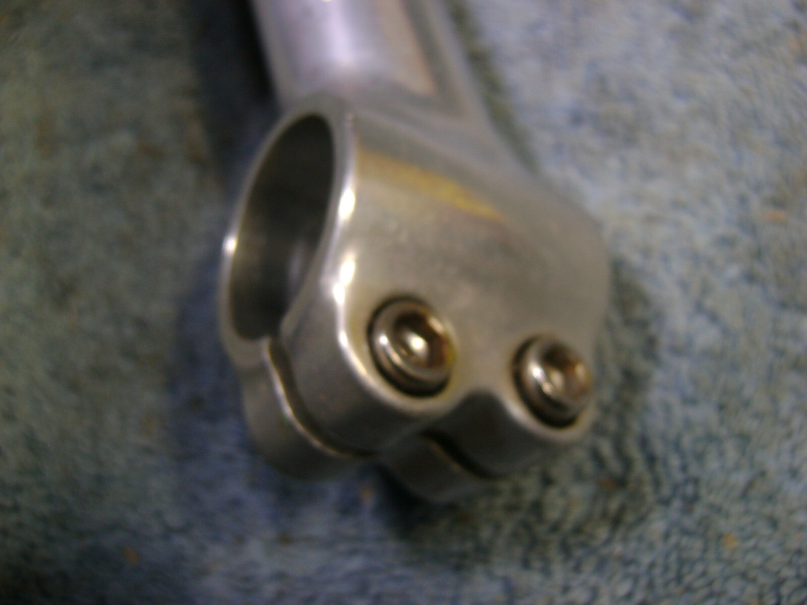 used 125mm bicycle handlebar stem to fit 28.6m.m. steerer 25.4mm bar
