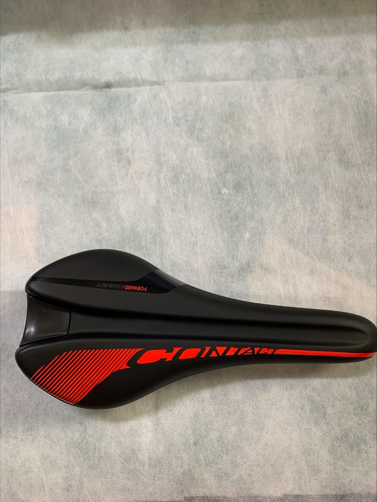 NEW Giant Contact Neutral Bike Saddle 279 x 130mm Black/Red