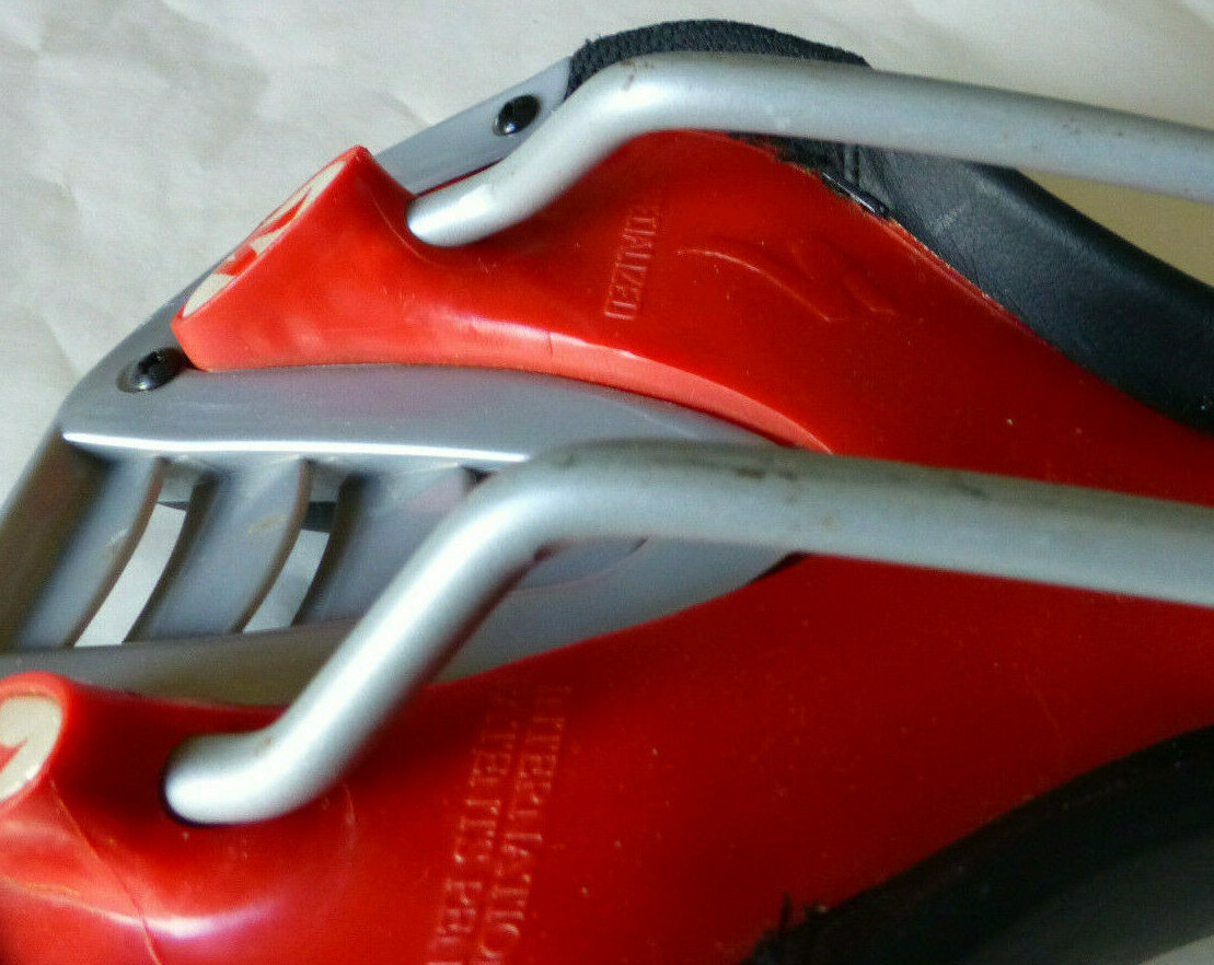 Specialized Body Geometry bicycle Saddle Seat 140mm, 275mm long, 394g / 13.9 oz.