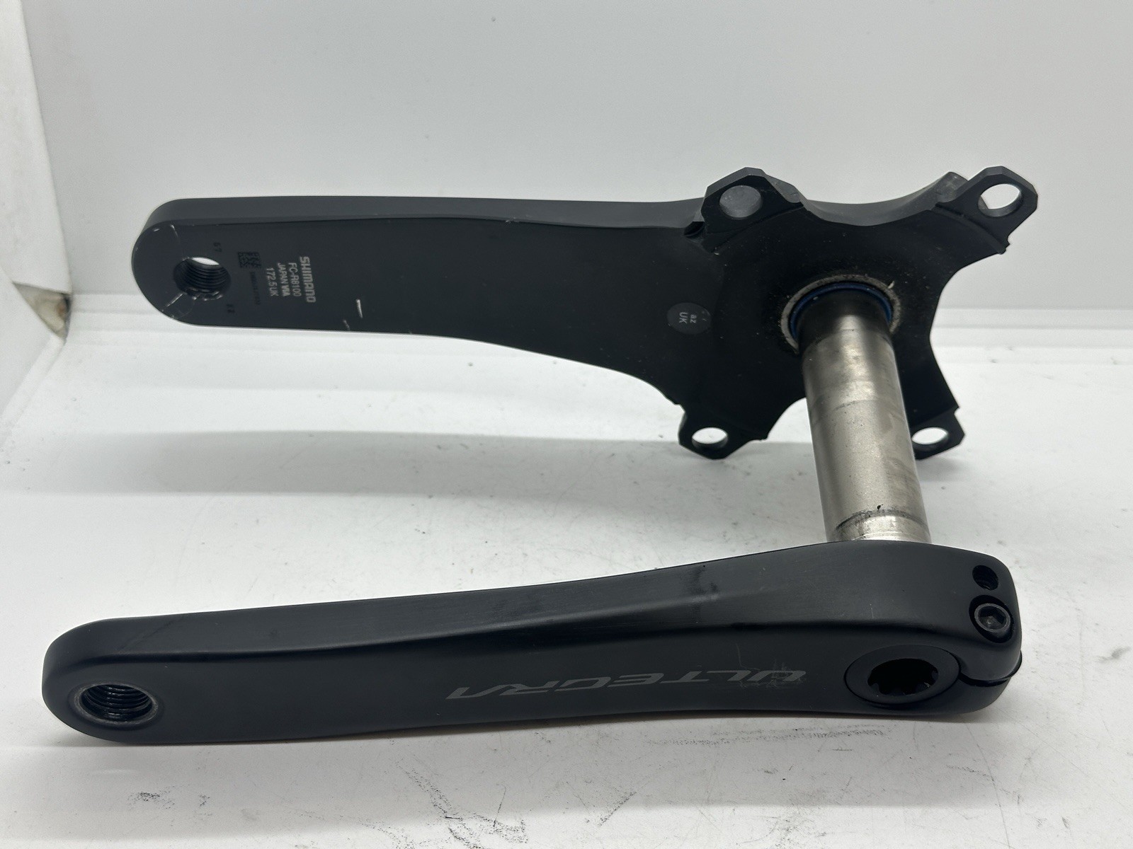 Shimano Ultegra FC-R8100 Crankset 172.5mm 12 Speed Hollowtech II Road