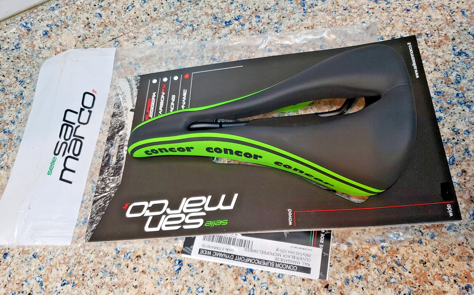 NEW Selle San Marco Concor 225g Supercomfort Dynamic Saddle Wide Green 270MW001G
